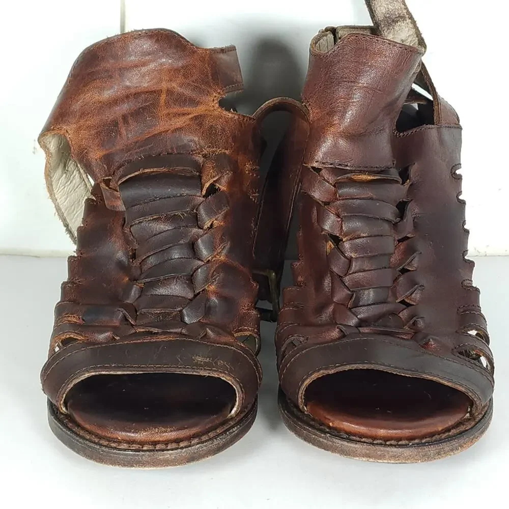 FREEBIRD BY STEVEN Women's Bongo US8 Cognac Distressed Leather Gladiator Sandal